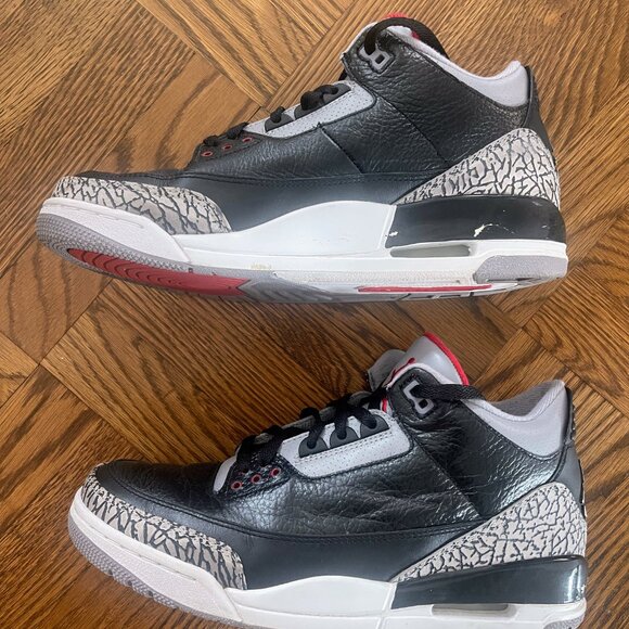 Air Jordan 3 Retro 'Cement' 2011 - Picture 2 of 6